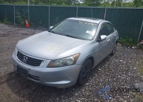 2009 Honda Accord 2.4 Ex-L z USA, uszkodzony, nr VIN 1HGCP26889A137441